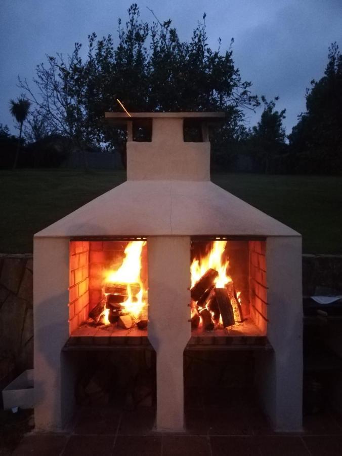 Piscina Climatizada - Todo El Ano- Playa De La Nora-Chimenea- Barbacoa Villa Quintueles Exteriör bild